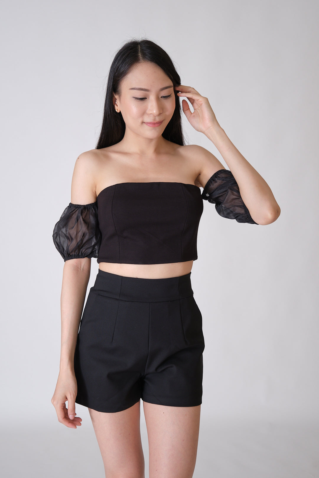 Chixxie Zora Shorts (Black)