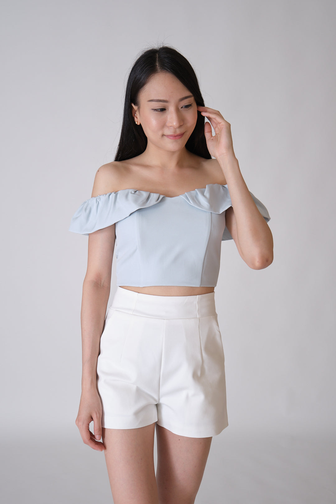 Chixxie Mindi Off-shoulder Crop Top (Blue)