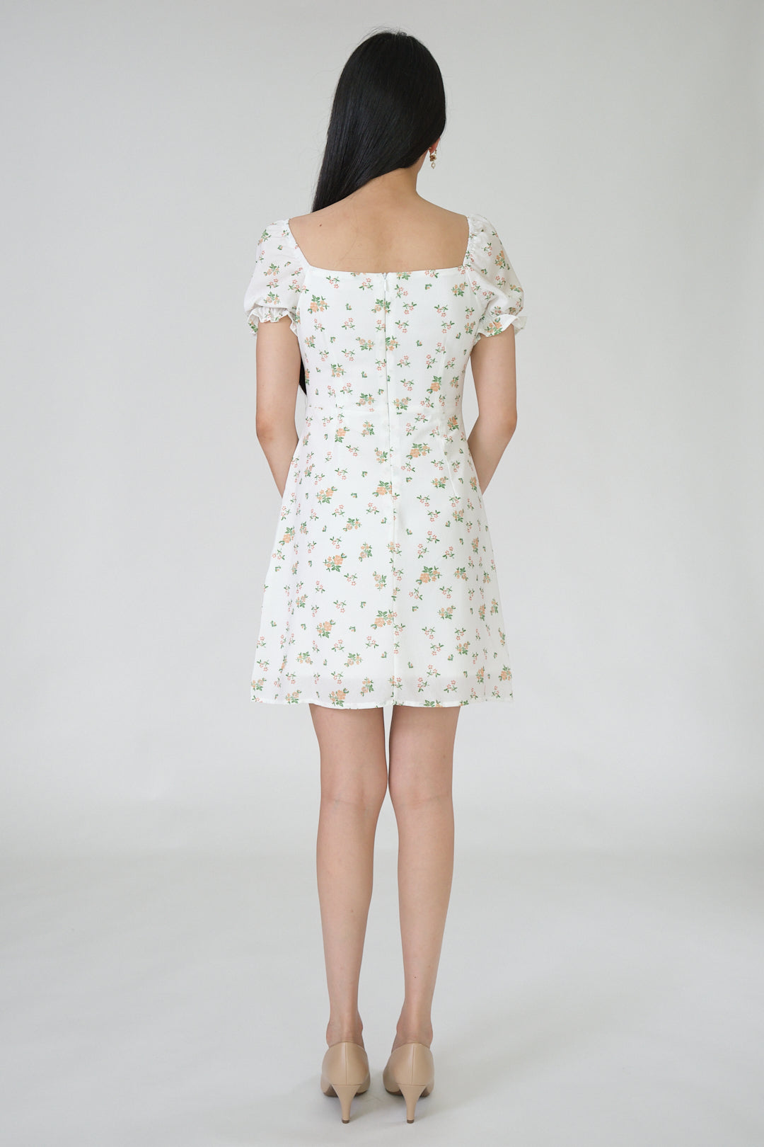 Chixxie Monica Floral Short Dress (White)