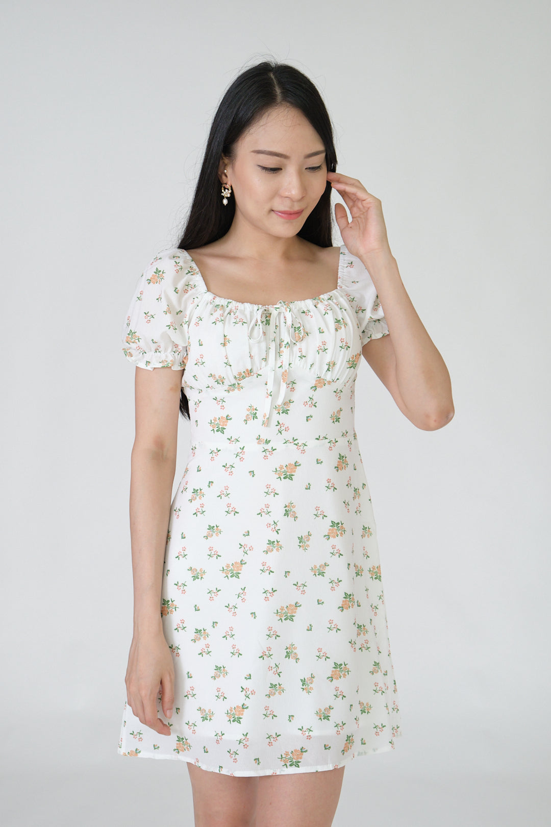 Chixxie Monica Floral Short Dress (White)