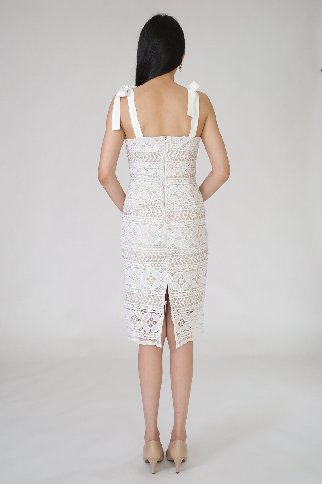 Chixxie Jesse Ribbon Lace Dress (White)