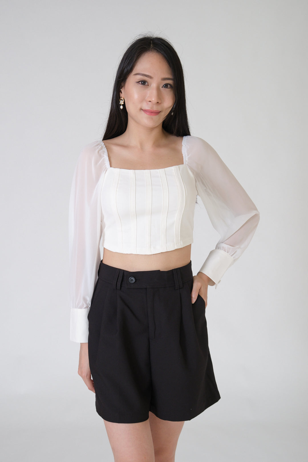 Chixxie Claudia Shorts (Black)