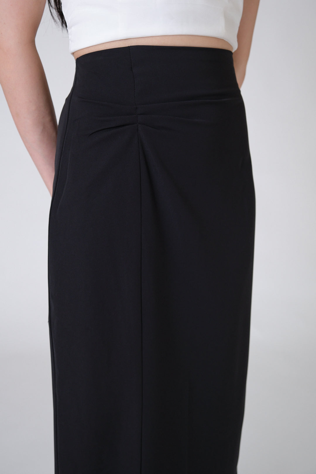 Chixxie Cheryl Midi Skirt (Black)