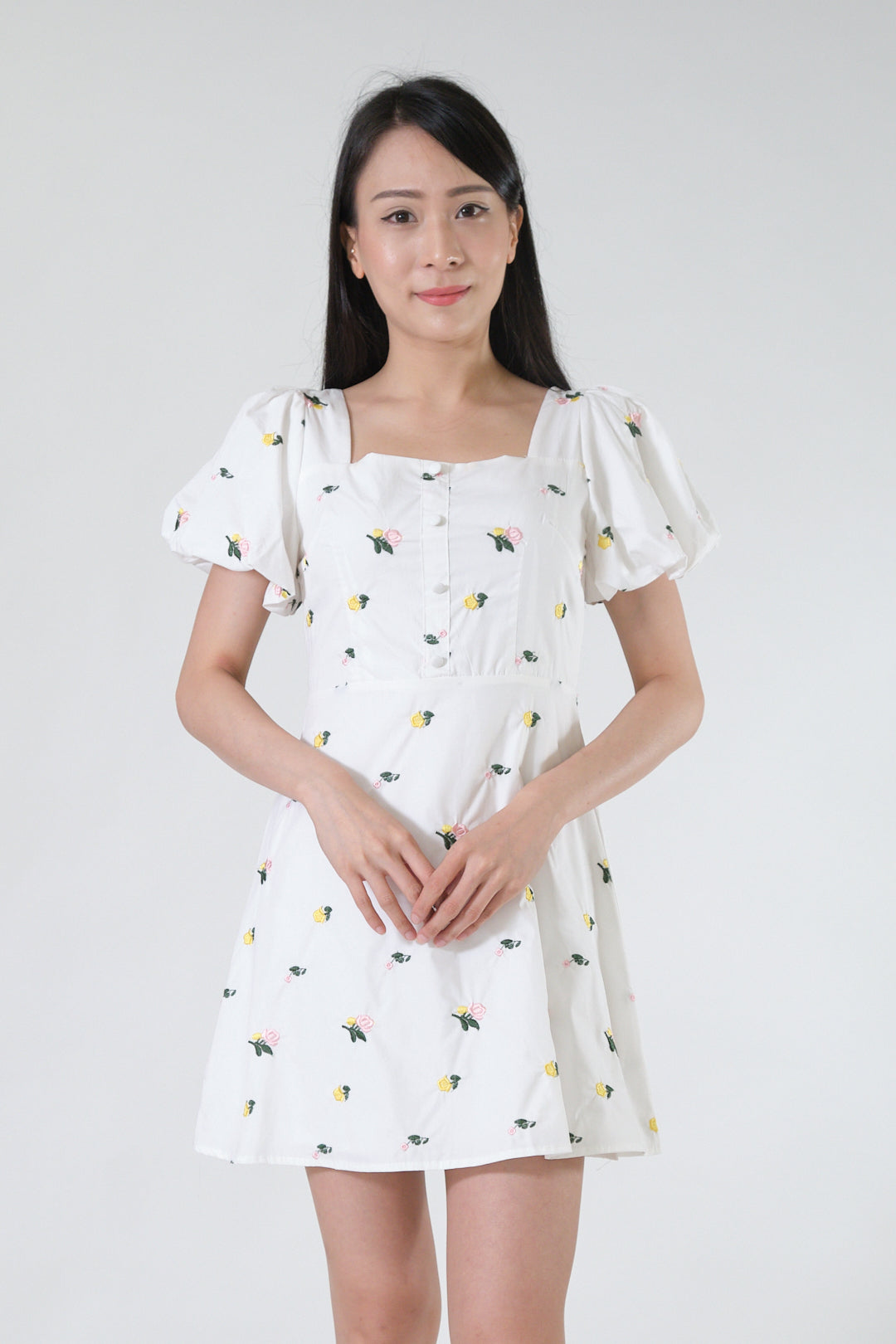Chixxie Nana Floral Short Dress (White)