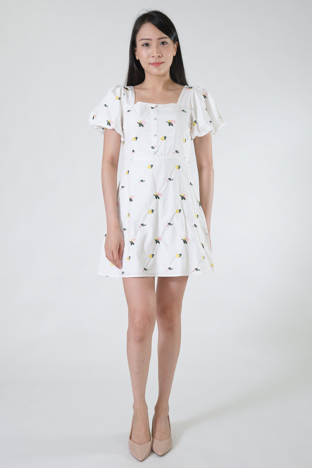 Chixxie Nana Floral Short Dress (White)