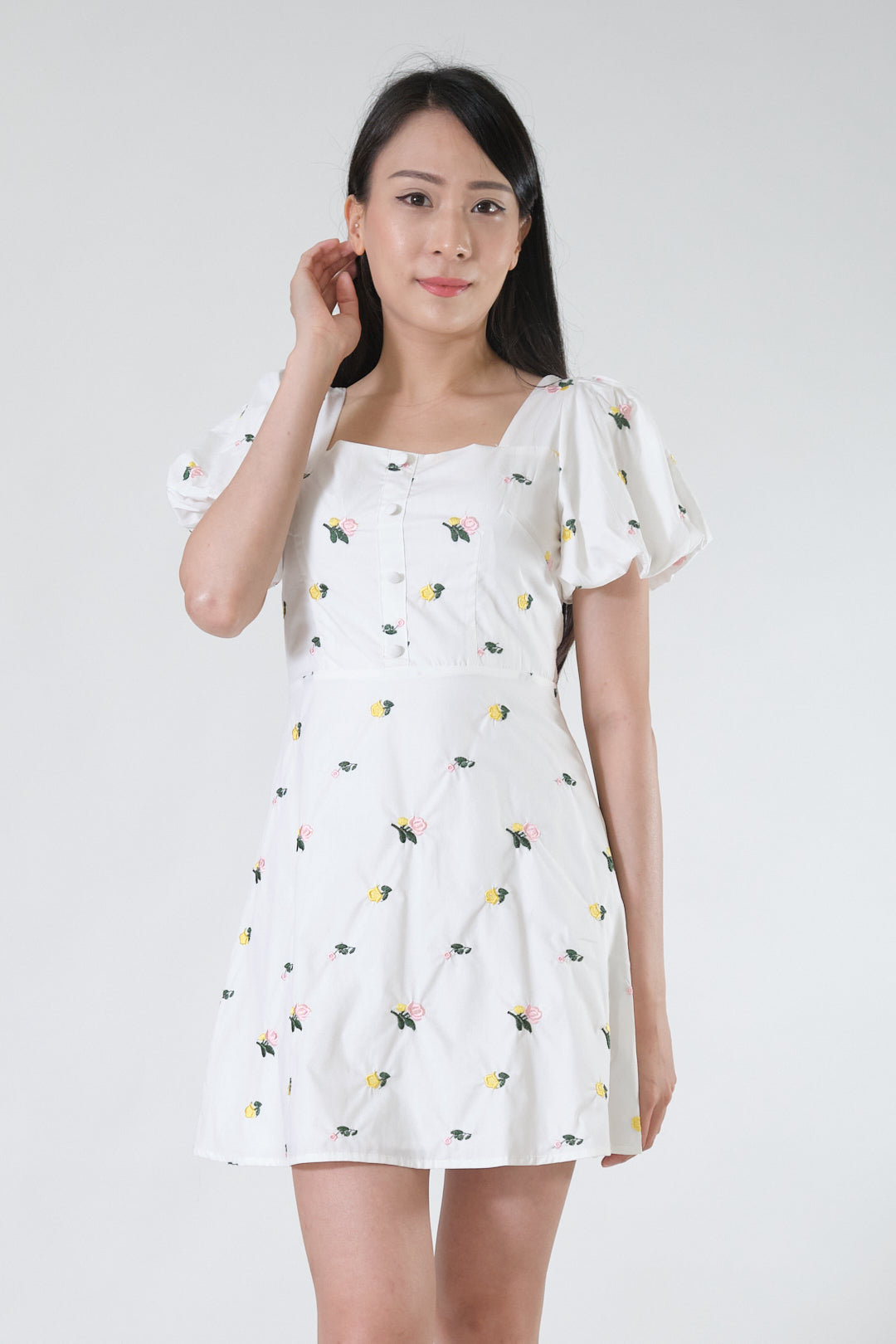 Chixxie Nana Floral Short Dress (White)