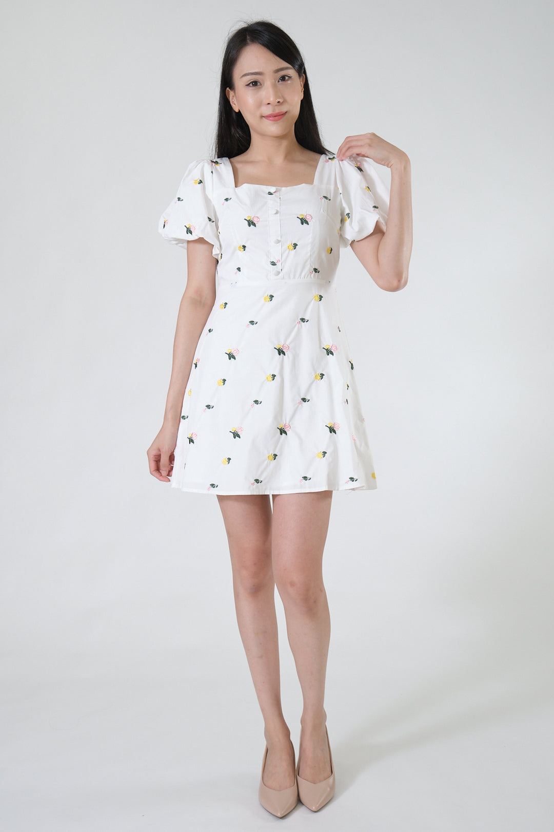 Chixxie Nana Floral Short Dress (White)