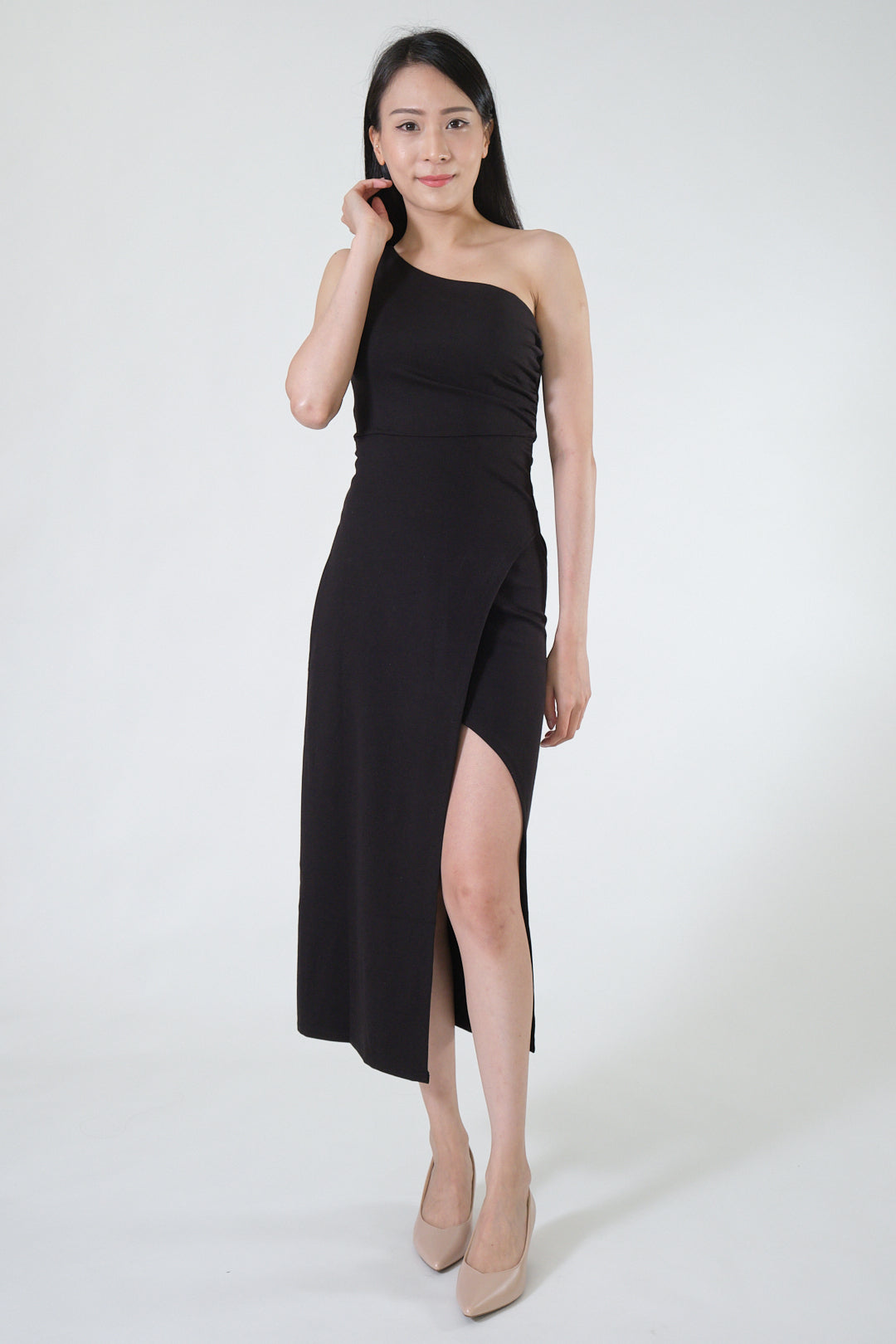 Chixxie Lana Toga Slit Dress (Black)