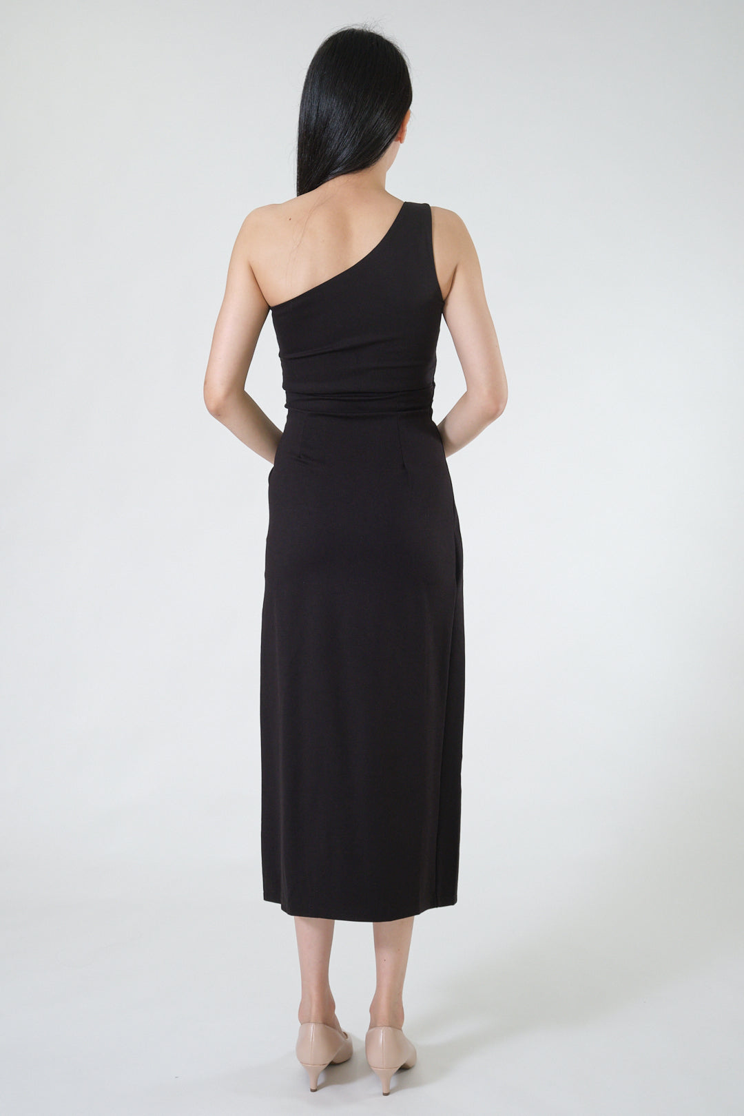 Chixxie Lana Toga Slit Dress (Black)