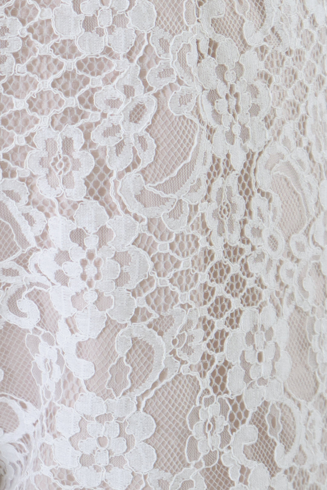 Chixxie Belle Lace Playsuit (White)