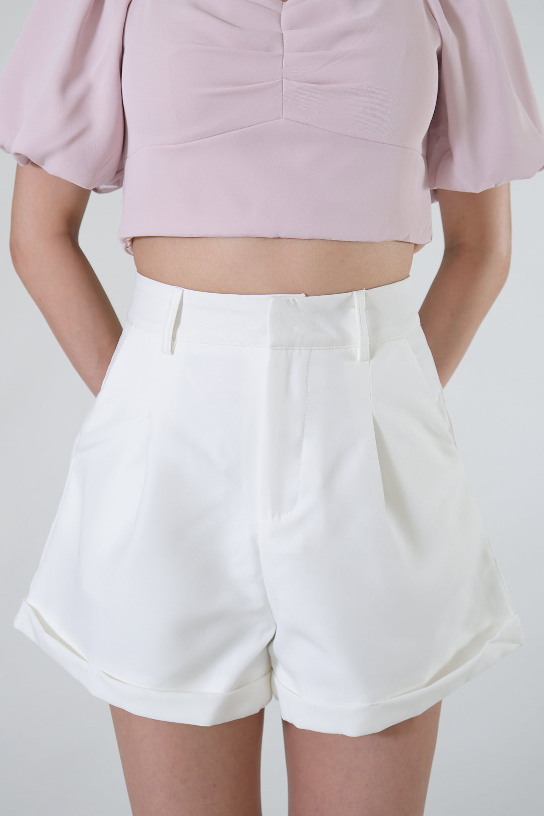 Chixxie Mimi Shorts (White)