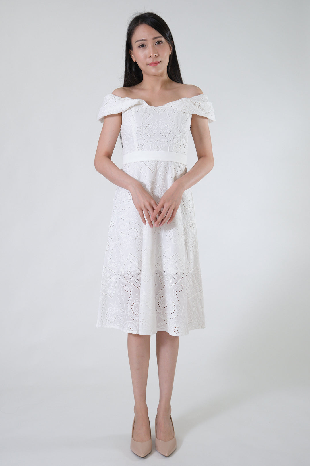 Chixxie Alanis Off-Shoulder Lace Dress (White)
