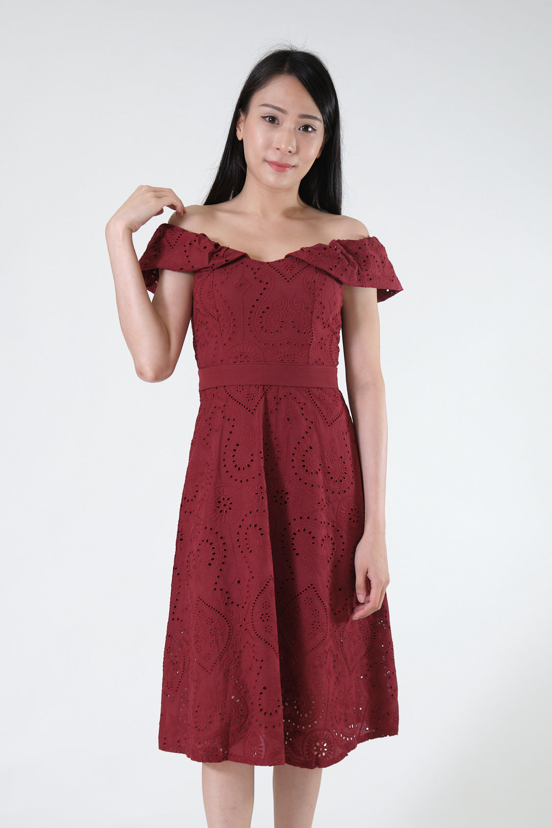 Chixxie Alanis Off-Shoulder Lace Dress (Red)