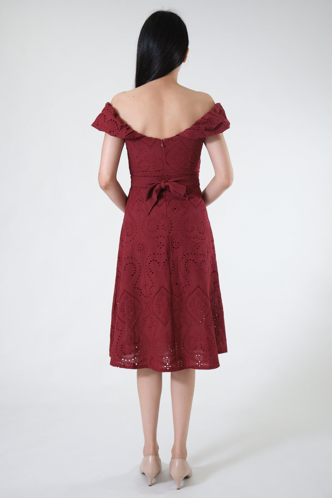 Chixxie Alanis Off-Shoulder Lace Dress (Red)