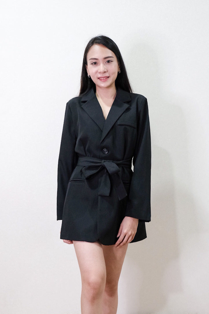 Chixxie Kendall Blazer (Black)