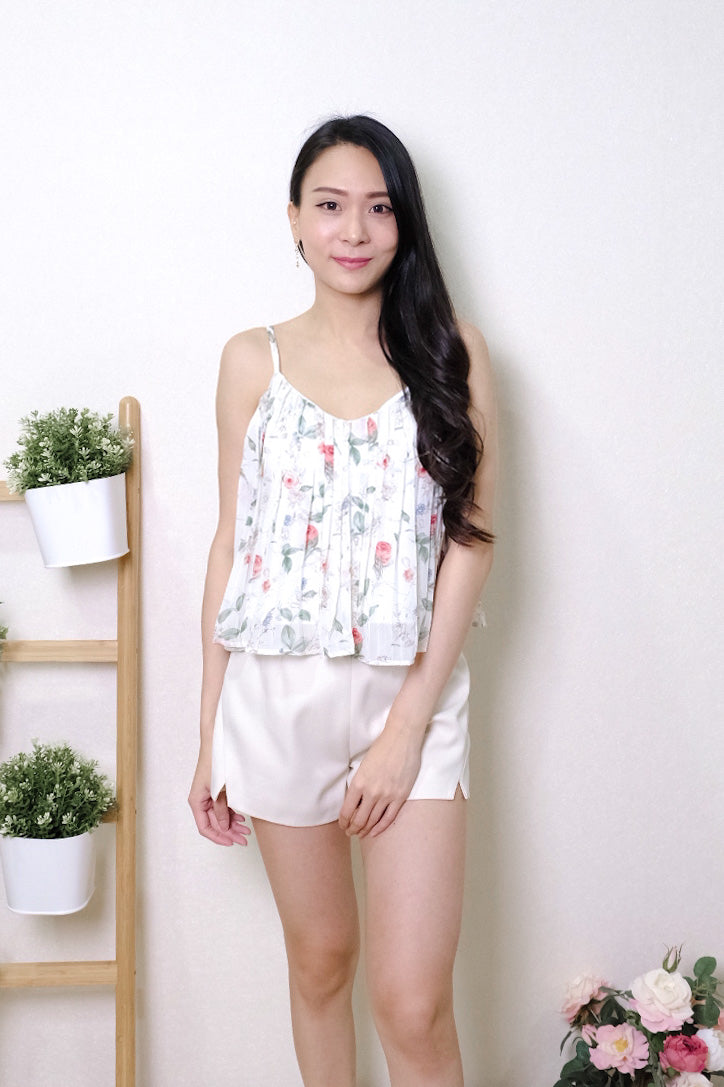 Chixxie Katie Floral Flowy Crop Top (White)