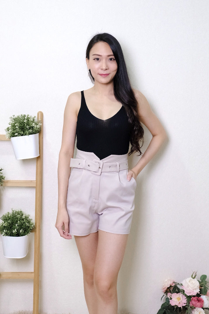 Chixxie Haisley Shorts (Beige)