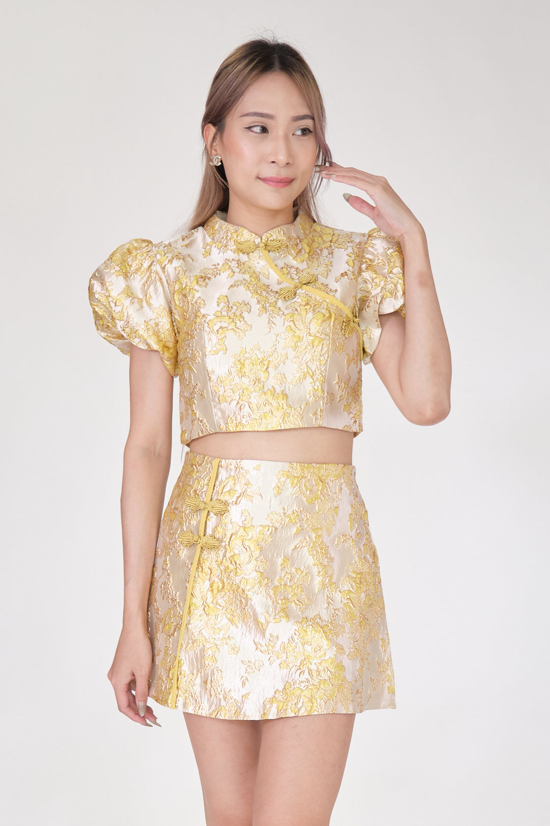 Chixxie Clover Two-Piece Cheongsam Set (Yellow)