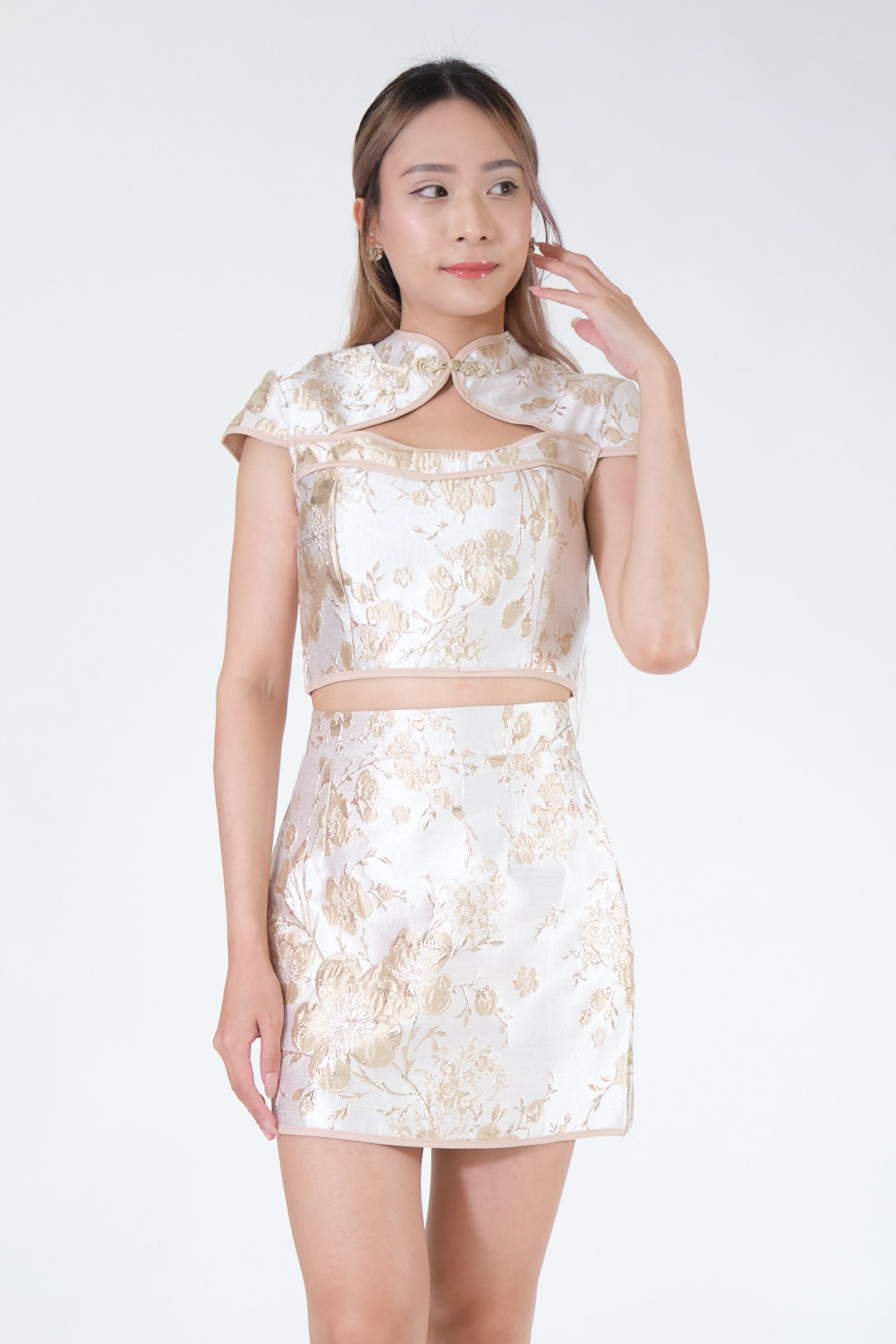 Chixxie Bailey Cheongsam Two-Piece Set (Gold)