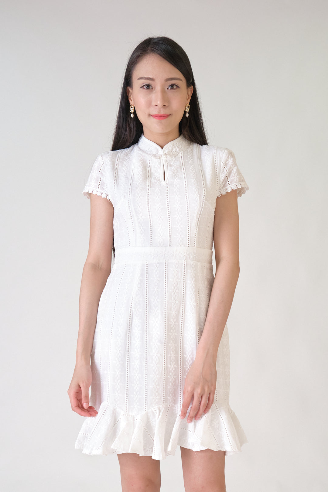 Chixxie Joy Lace Cheongsam Dress (White)