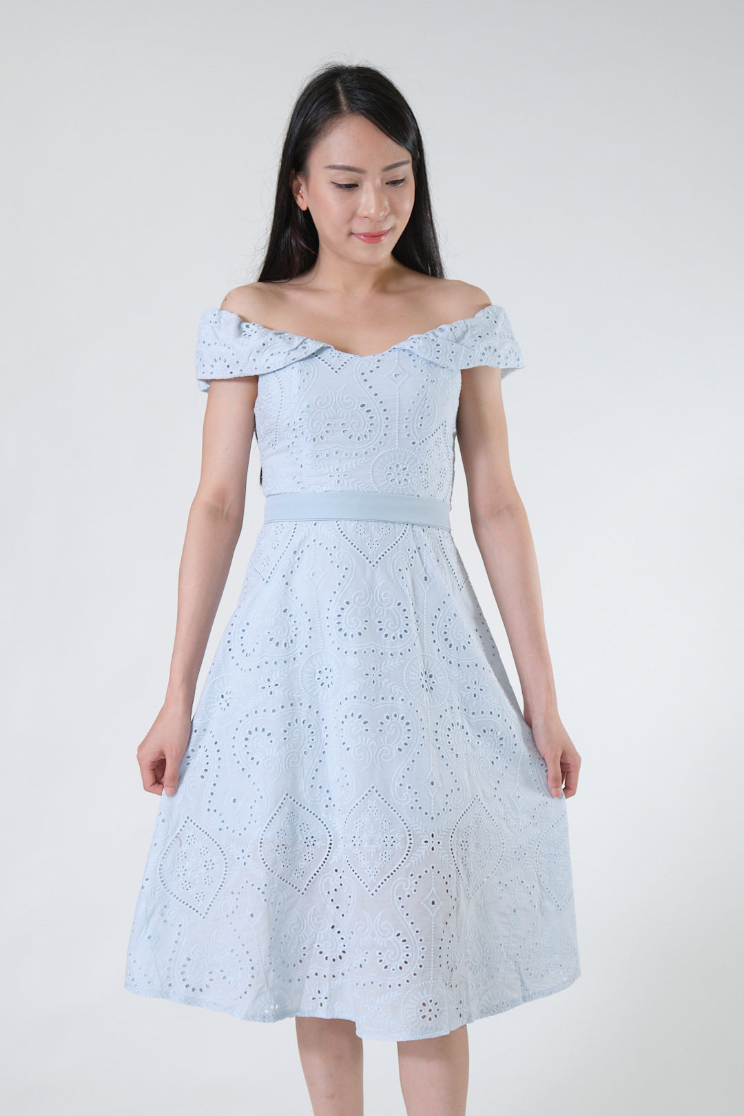 Chixxie Alanis Off-Shoulder Lace Dress (Blue)